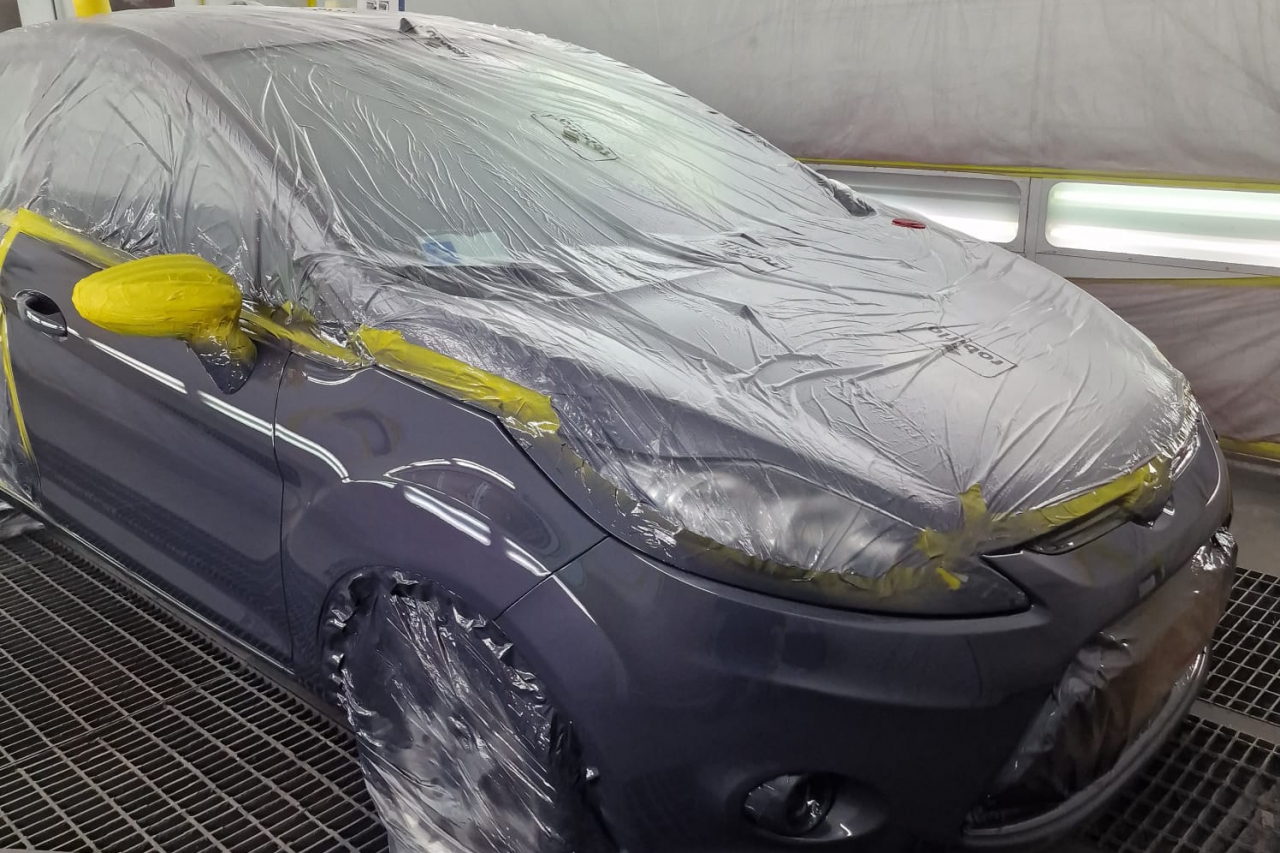 Verniciatura fiancate Ford Fiesta a Bologna e Funo